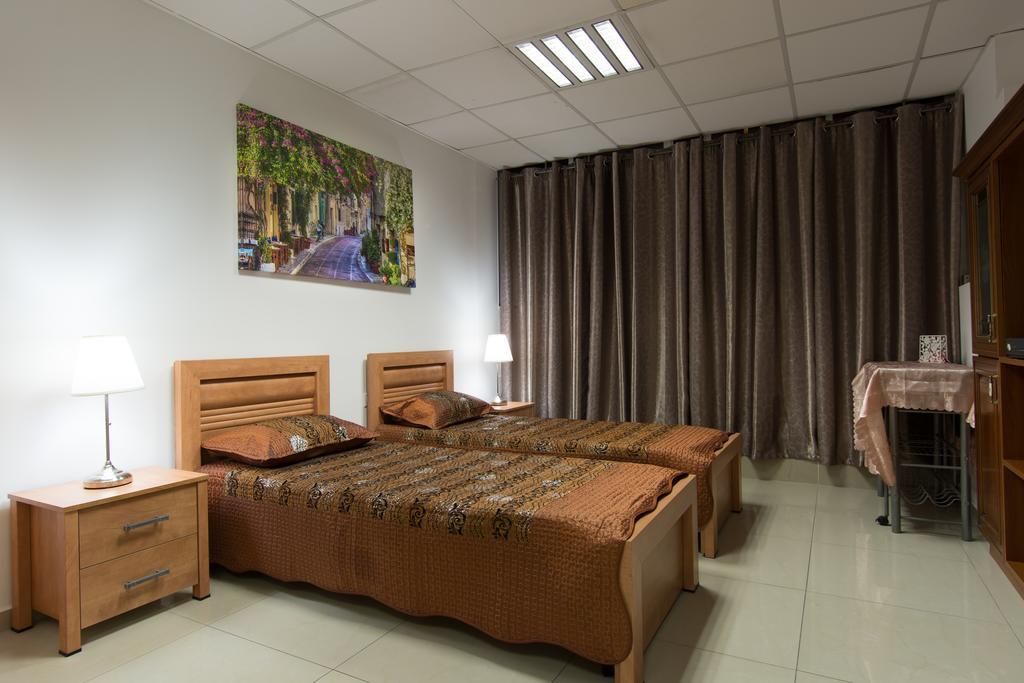 Hotel Rothschild 37 Bat Yam Oda fotoğraf